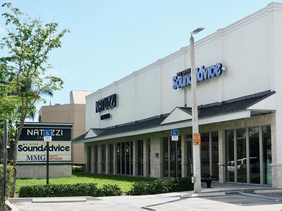 Pinecrest Retail