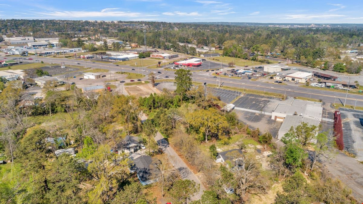 ±1.65 Acre Signalized Corner