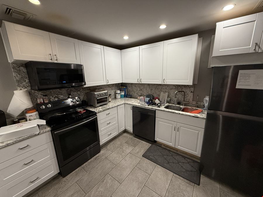 414 S Grand Ave