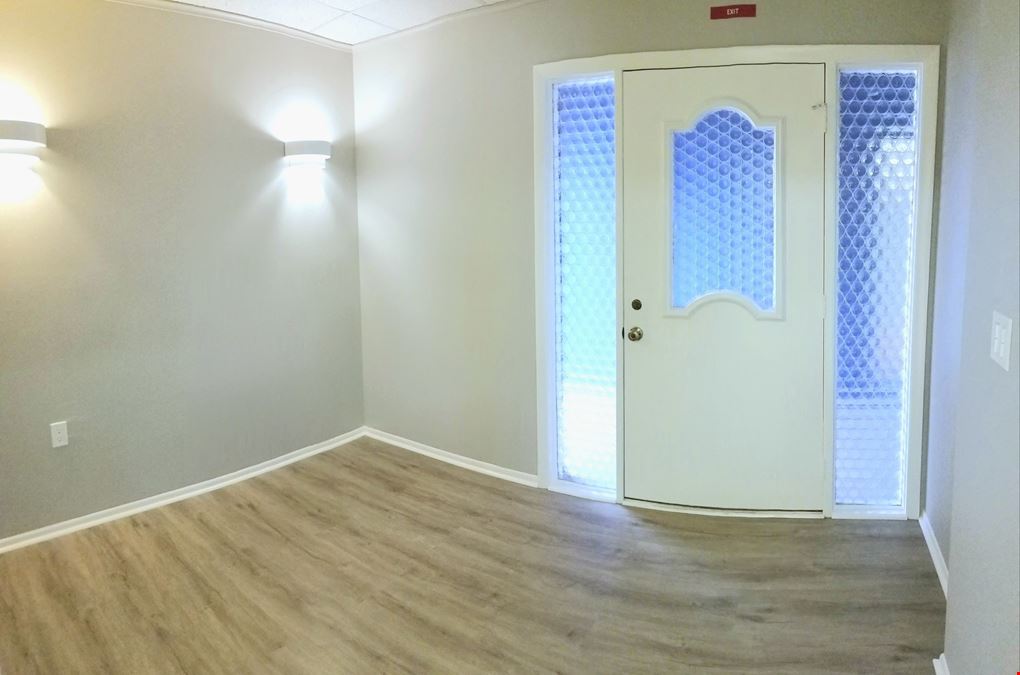 Gorgeous Affordable Office Suite!