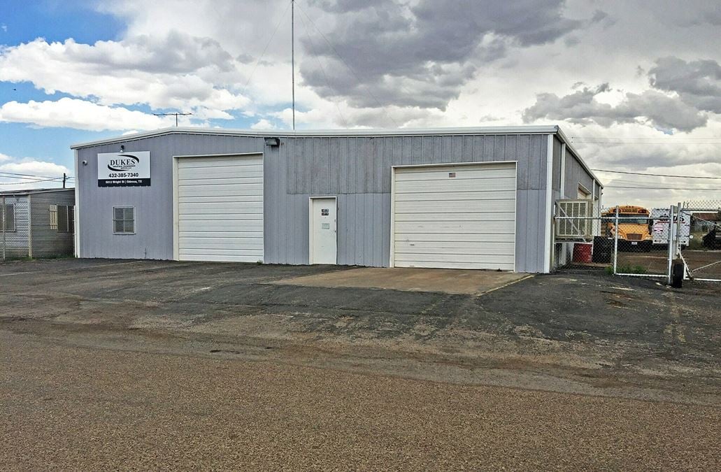Crane Served Warehouse Near US Hwy 385