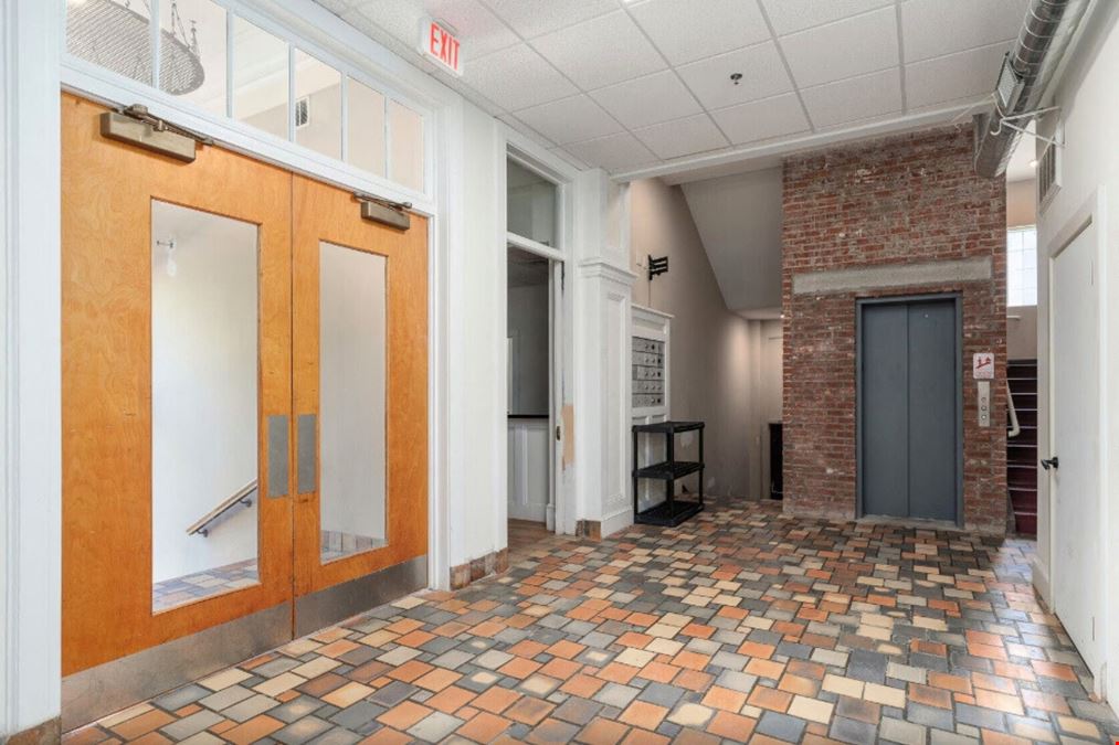 257 Washington Street Office