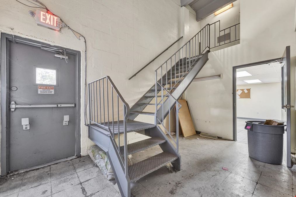 4790 NW 157th Street - 34,515 Sq. Ft.