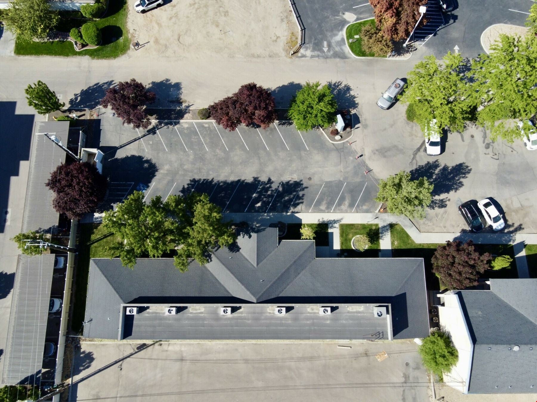 958 W. Corporate Ln.