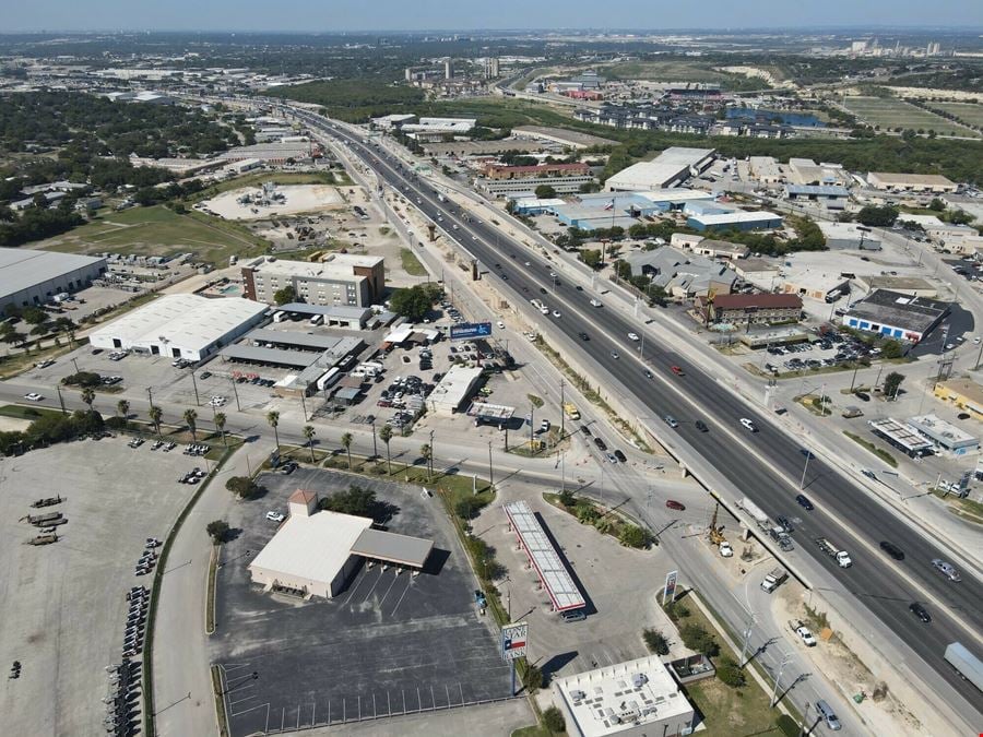 IH 35 Building For Sale