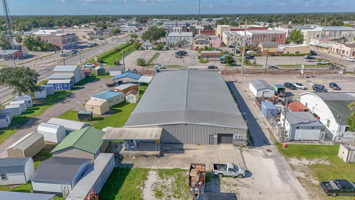 Downtown Arcadia Retail Warehouse