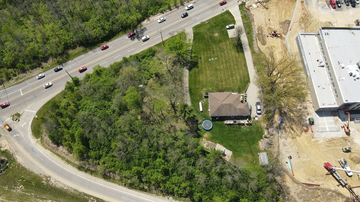 704-712 W Galbraith Rd. 