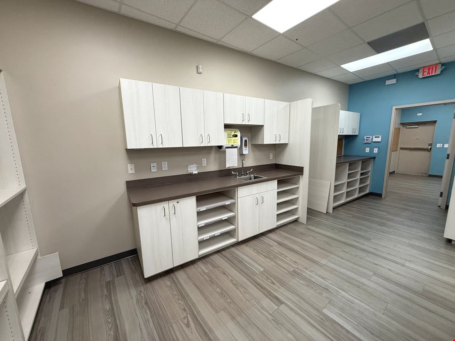 Summer Trees Plaza | Retail/Office Space For Sublease