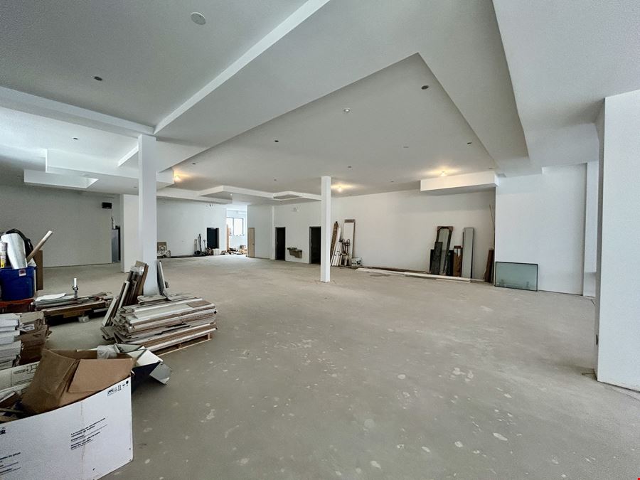 1606 S Ashland - +/-4,690 SF of Street-Level Commercial Space for Lease