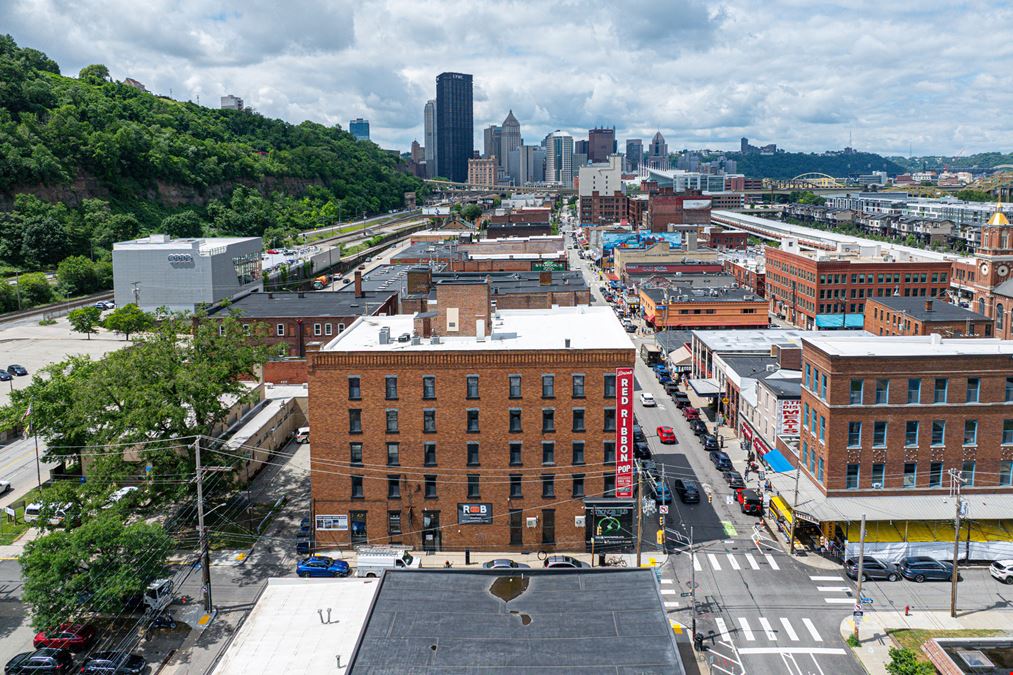 The American Wholesale Building | 37,500 SF Mixed-Use Investment Opportunity