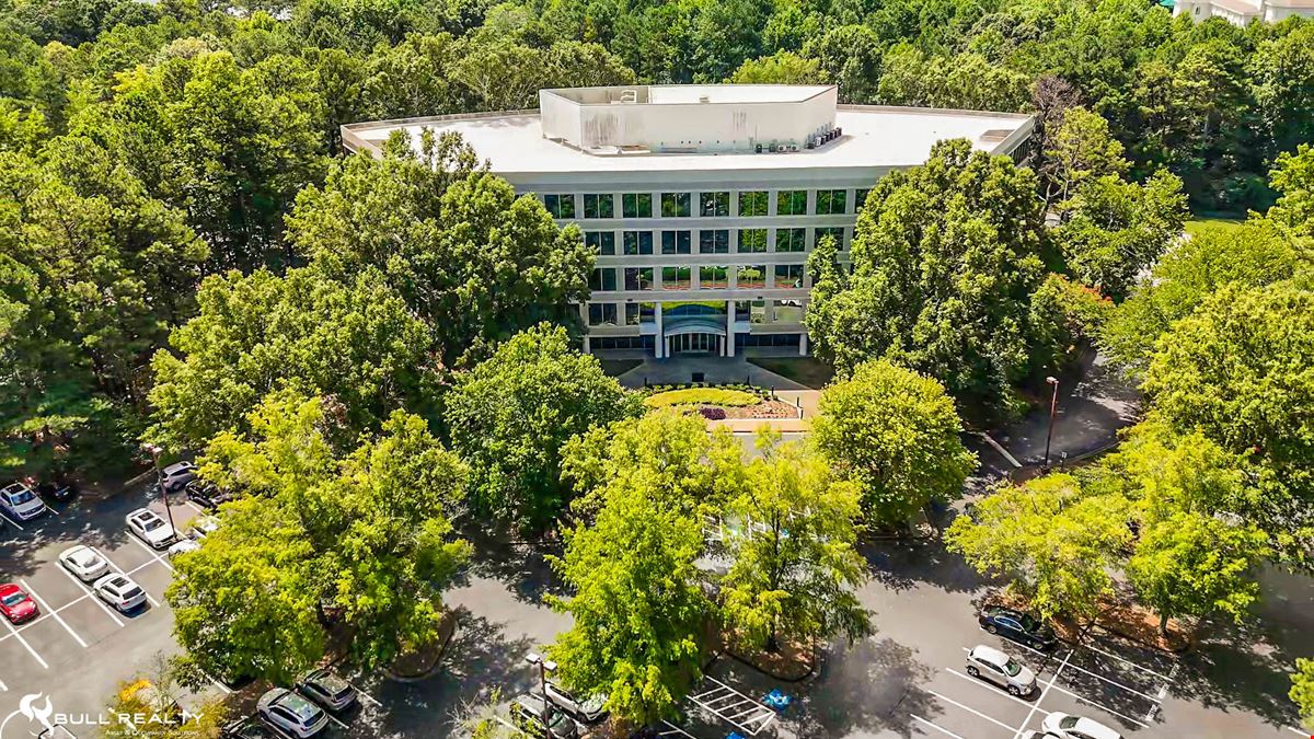 Bank-Owned Impressive ±103,105 RSF Office Building in Excellent Condition | Well Located in Metro Atlanta MSA