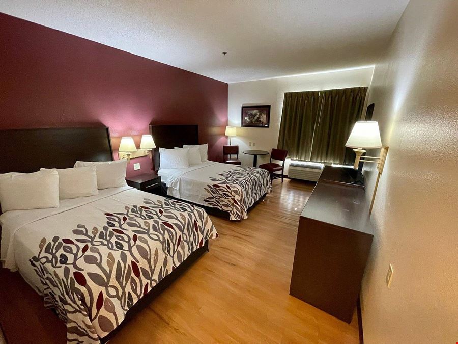 Red Roof Inn - Clyde, OH
