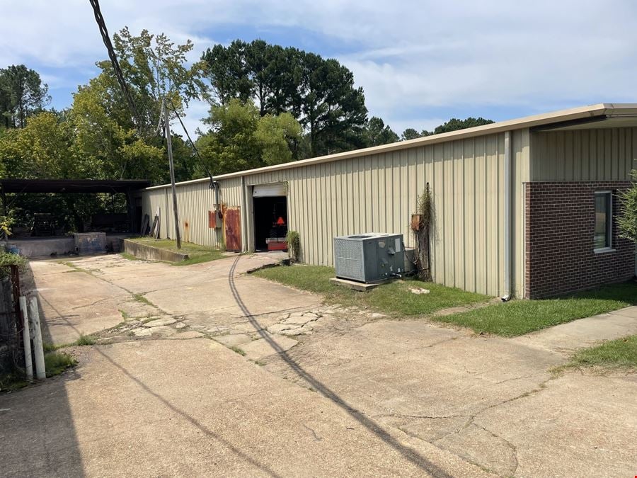 +/-8,087 SF Warehouse
