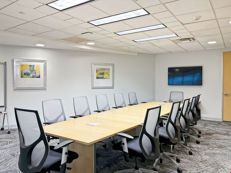 Regus - Hauppauge - 150 Motor Parkway