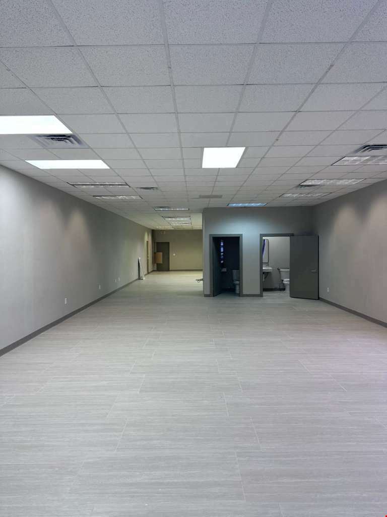 Monaco Plaza- 602 N McColl Rd