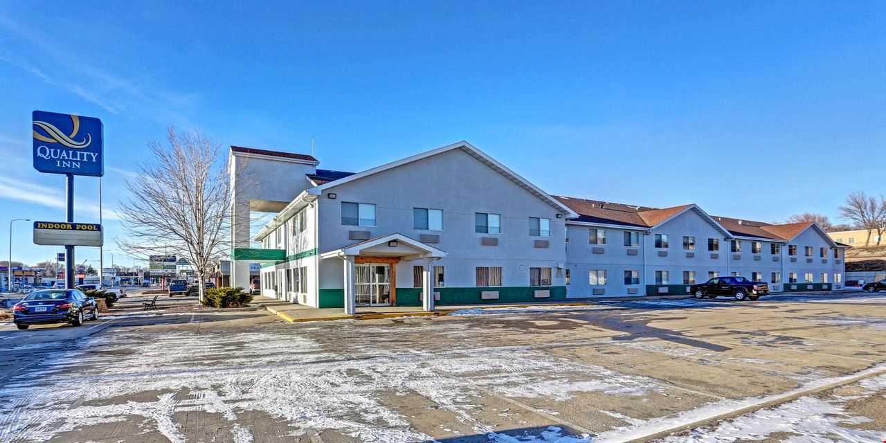 Quality Inn  Pierre