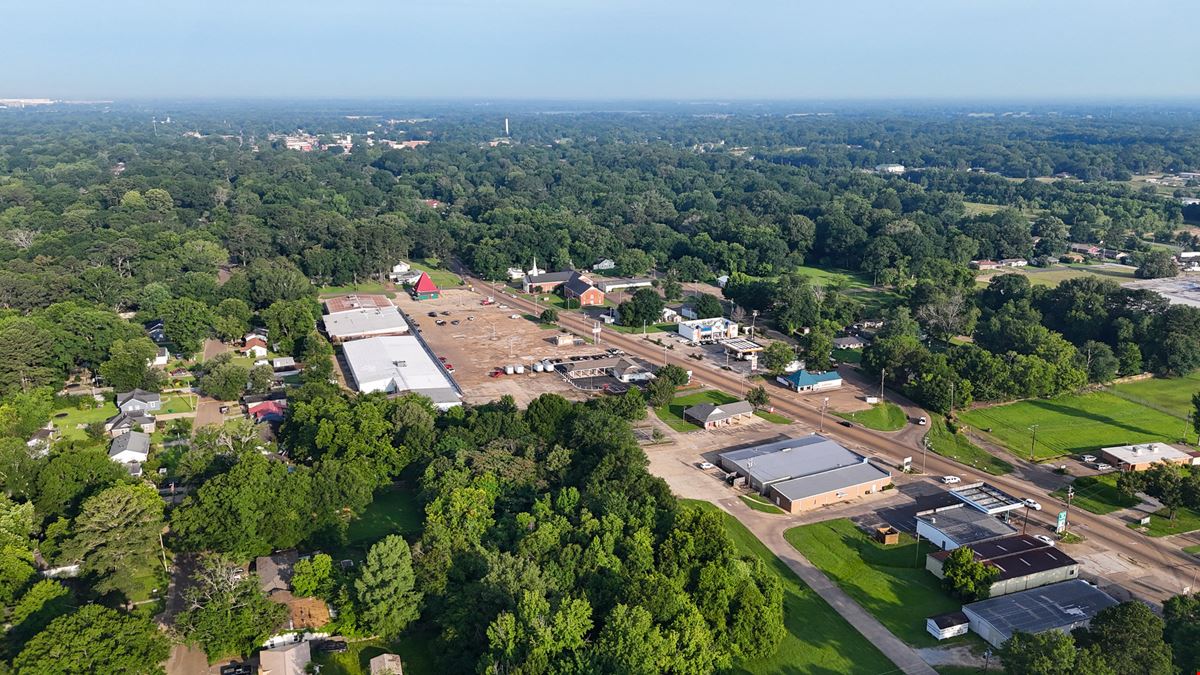 +/- 7.13 acres in Canton, Mississippi For Sale