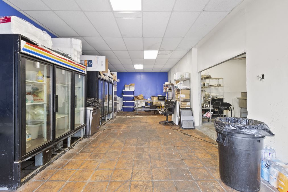 Prime 6,160?SF Retail/Restaurant Property on S Post Oak