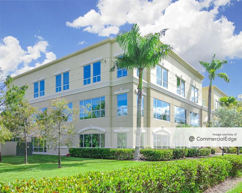 Huntington Corporate Park - 3000 SW 148th Avenue