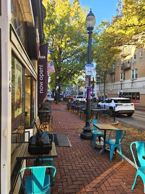 16 E Gay St
