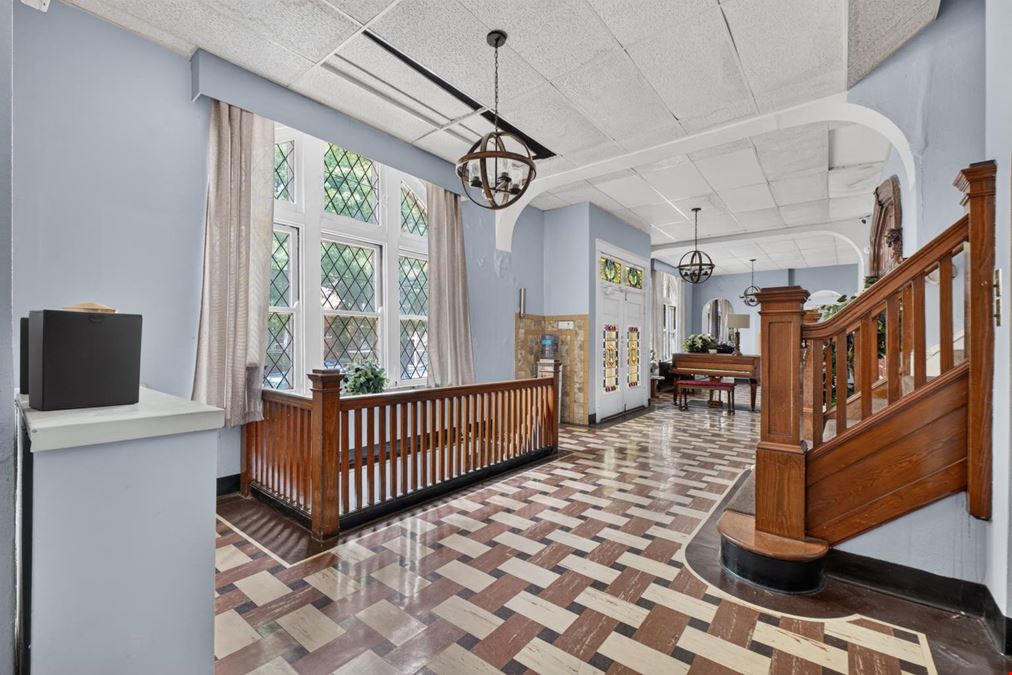 Dutchtown Commercial Property