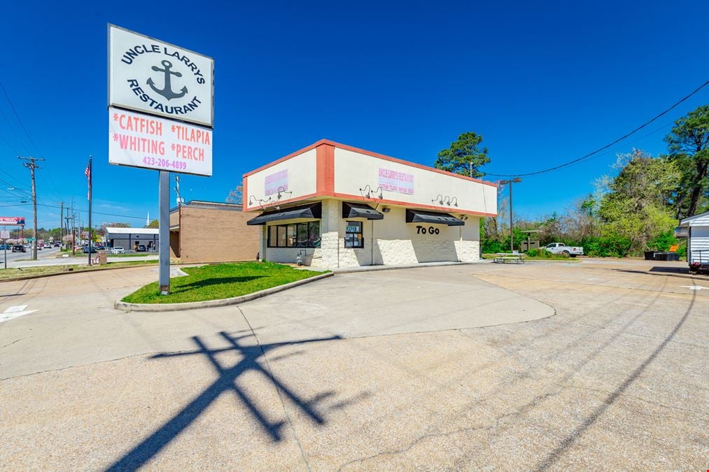 Drive-Through QSR 1,300 SF on Brainerd Road in Chattanooga