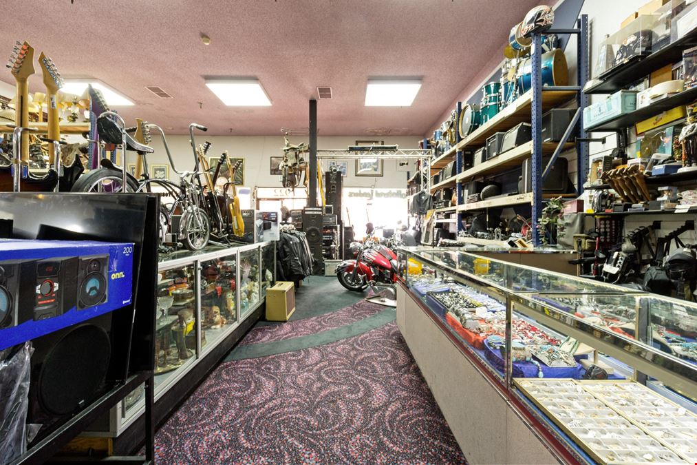 922 Van Ness Ave
