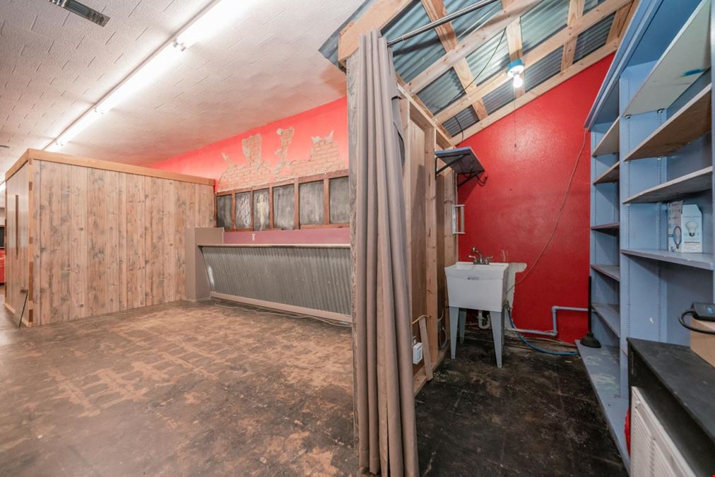Commercial Business in Hughes Springs, Texas for Sale