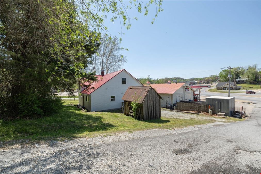 505 E Main St