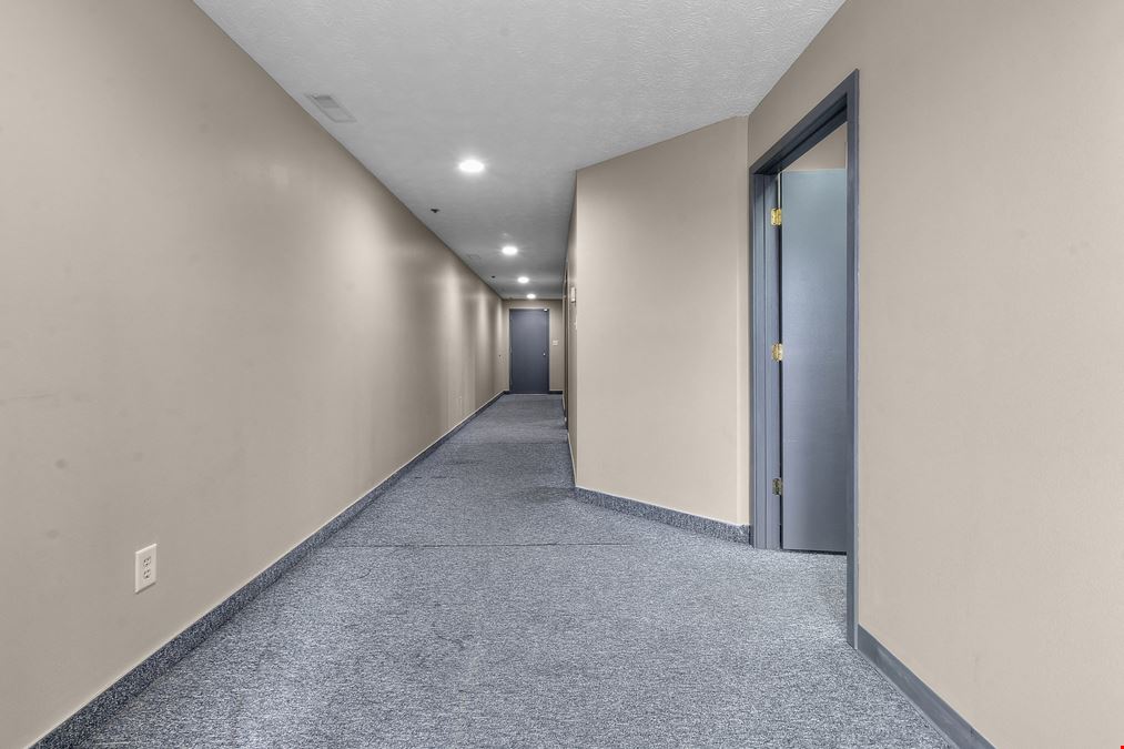 1,200 SF Office Space w/ Excellent Visibility