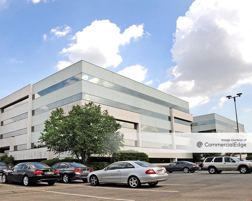 Skyline Corporate Center