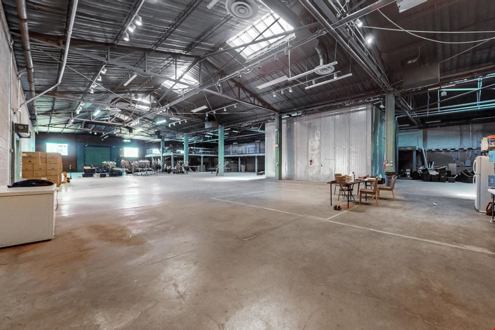 TWO SUITE WAREHOUSE WITH MEGA ELECTRICITY