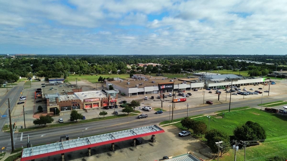 Uptown Plaza