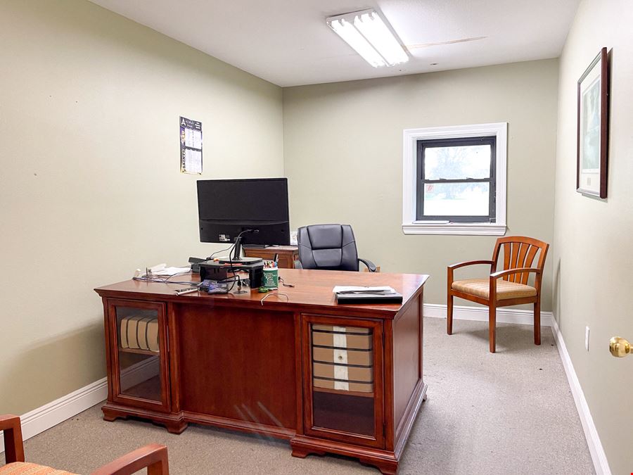 Office/Warehouse Complex for Sale near Airline Hwy