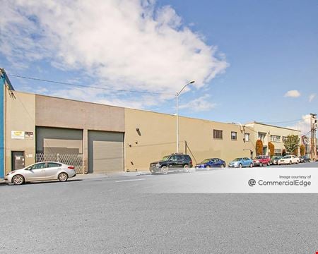 Preview of commercial space at 2921-2939 Adeline St
