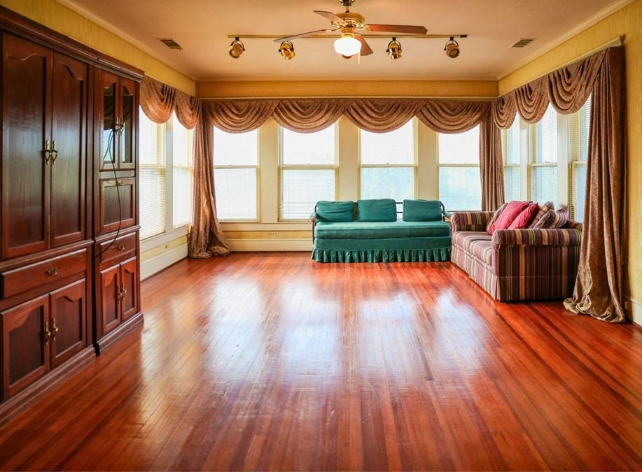 802 South 37th Street