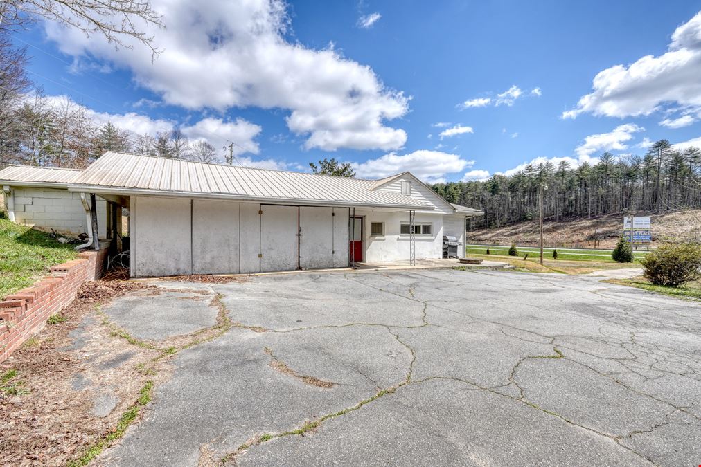5380 W US Highway 64