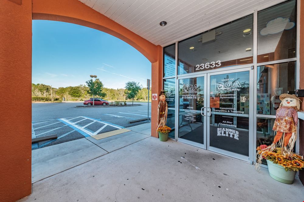 MULTI-USE SPACE AVAILABLE FOR LEASE