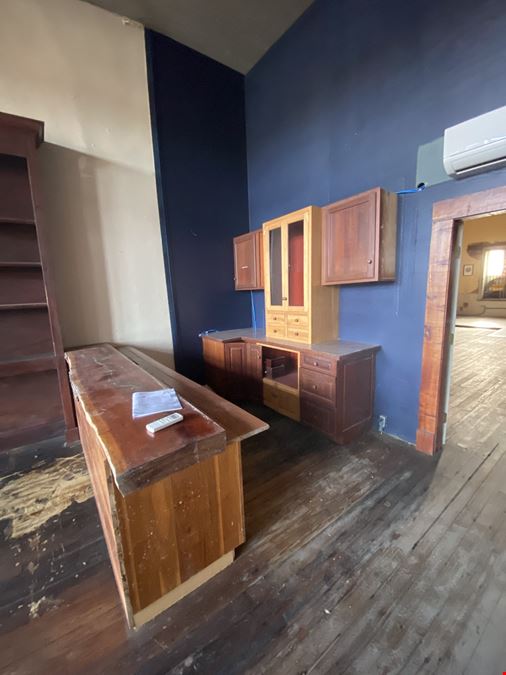 116 Courthouse Sq - Downtown Edgefield