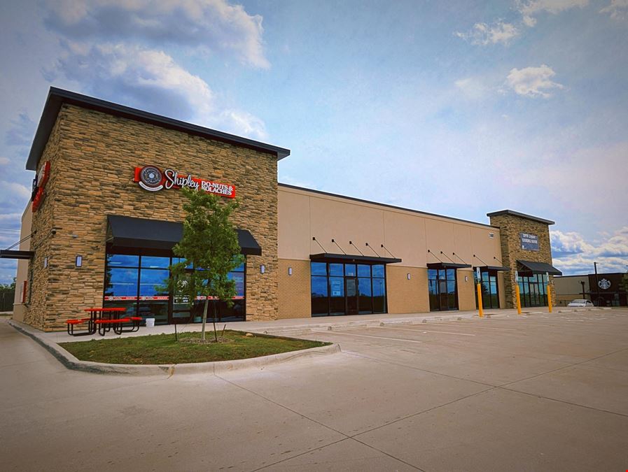 Marine Creek Shopping Center | Suite 110 | 1,000-2,630 SF