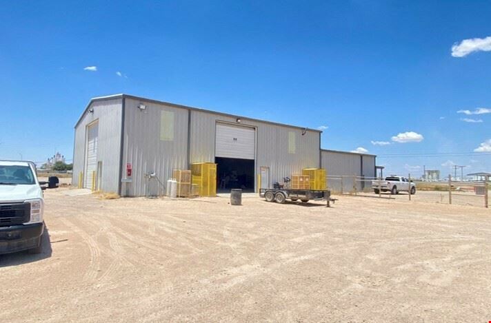 5,142 SF Office/Shop with Jib Crane on 2 Acres - Midland, TX