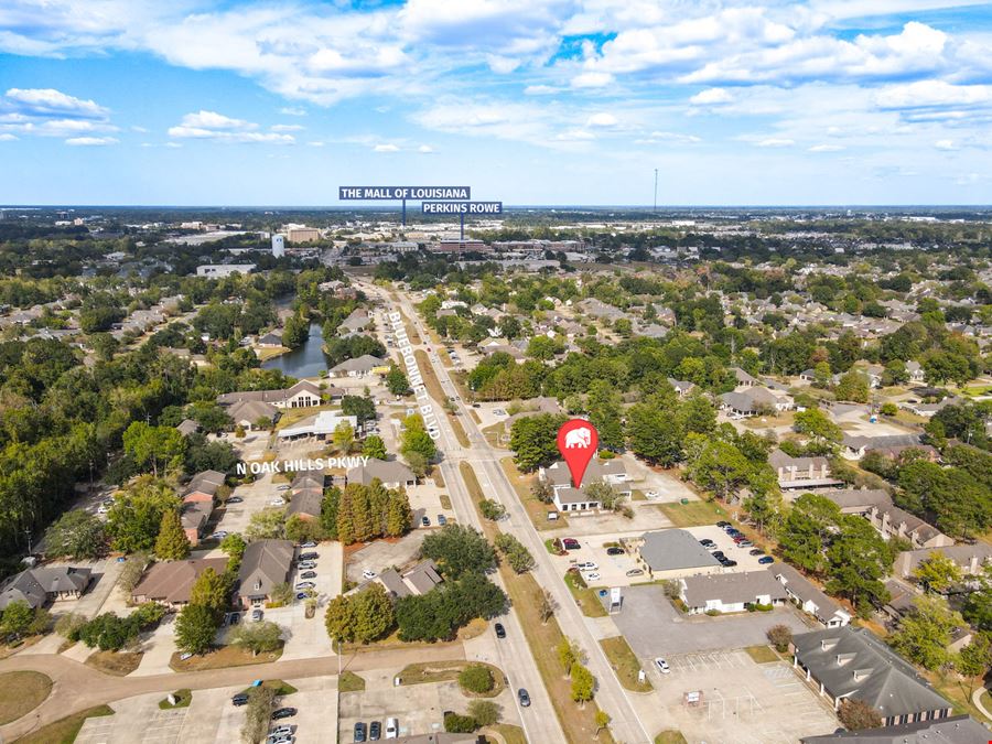 Newly-Renovated Standalone Building along Bluebonnet Blvd