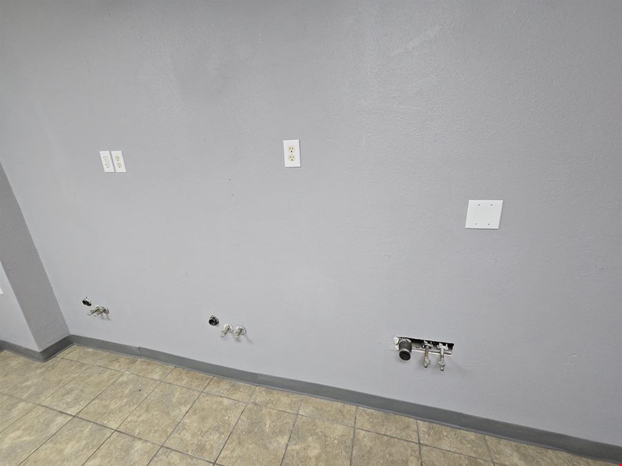 3258 F Rd