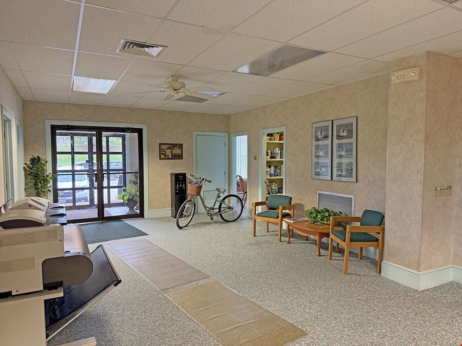Downtown Office/Retail Space