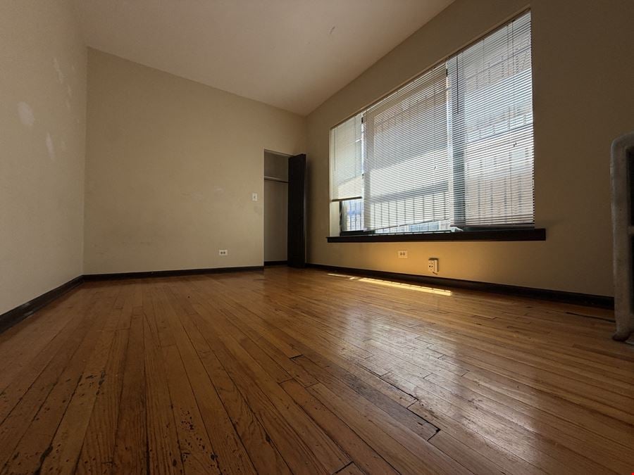 5609 South Michigan Avenue
