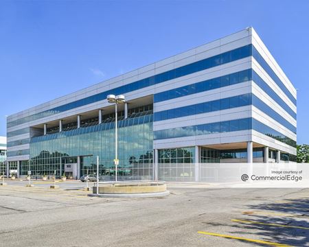 Preview of commercial space at 900 Stewart Avenue