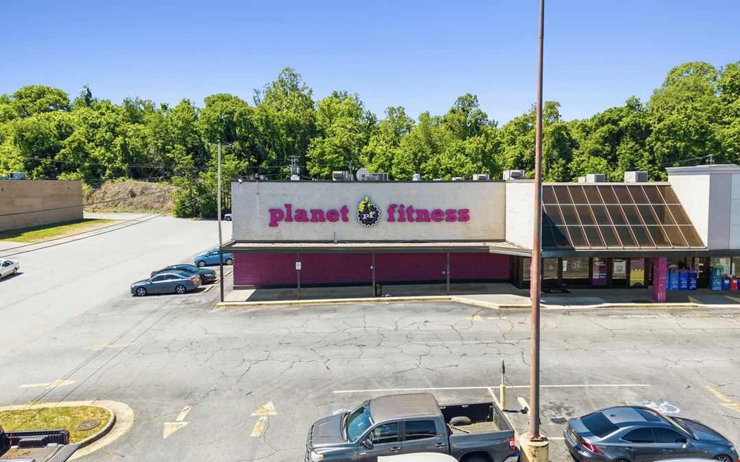 220 South Plaza