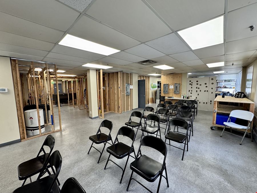 ±65,000 SF on 2.15 AC Industrial Opportunity for Lease