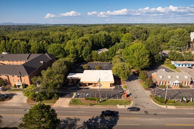 Preview of Retail space for Sale at 2925 Reynolda Road