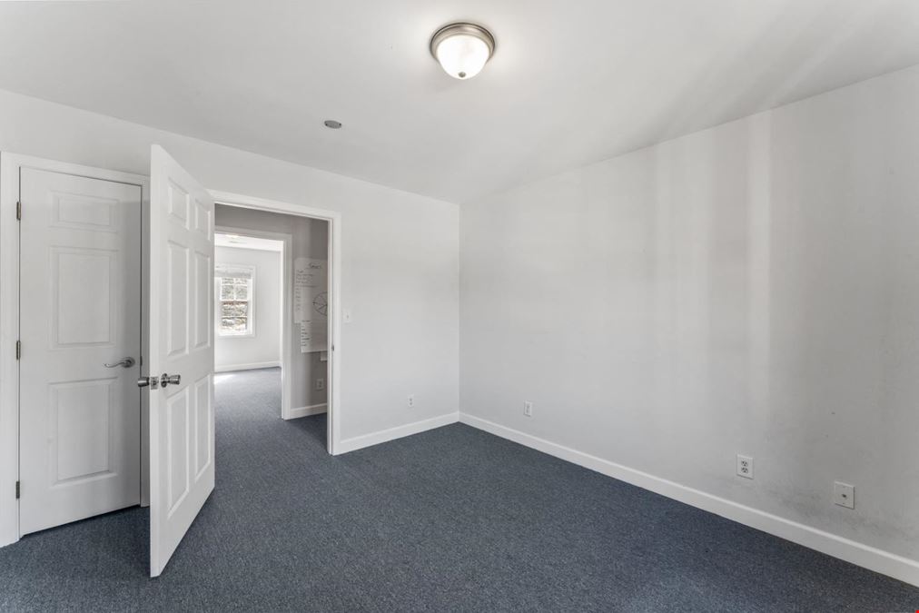 Standalone Office Building for Lease